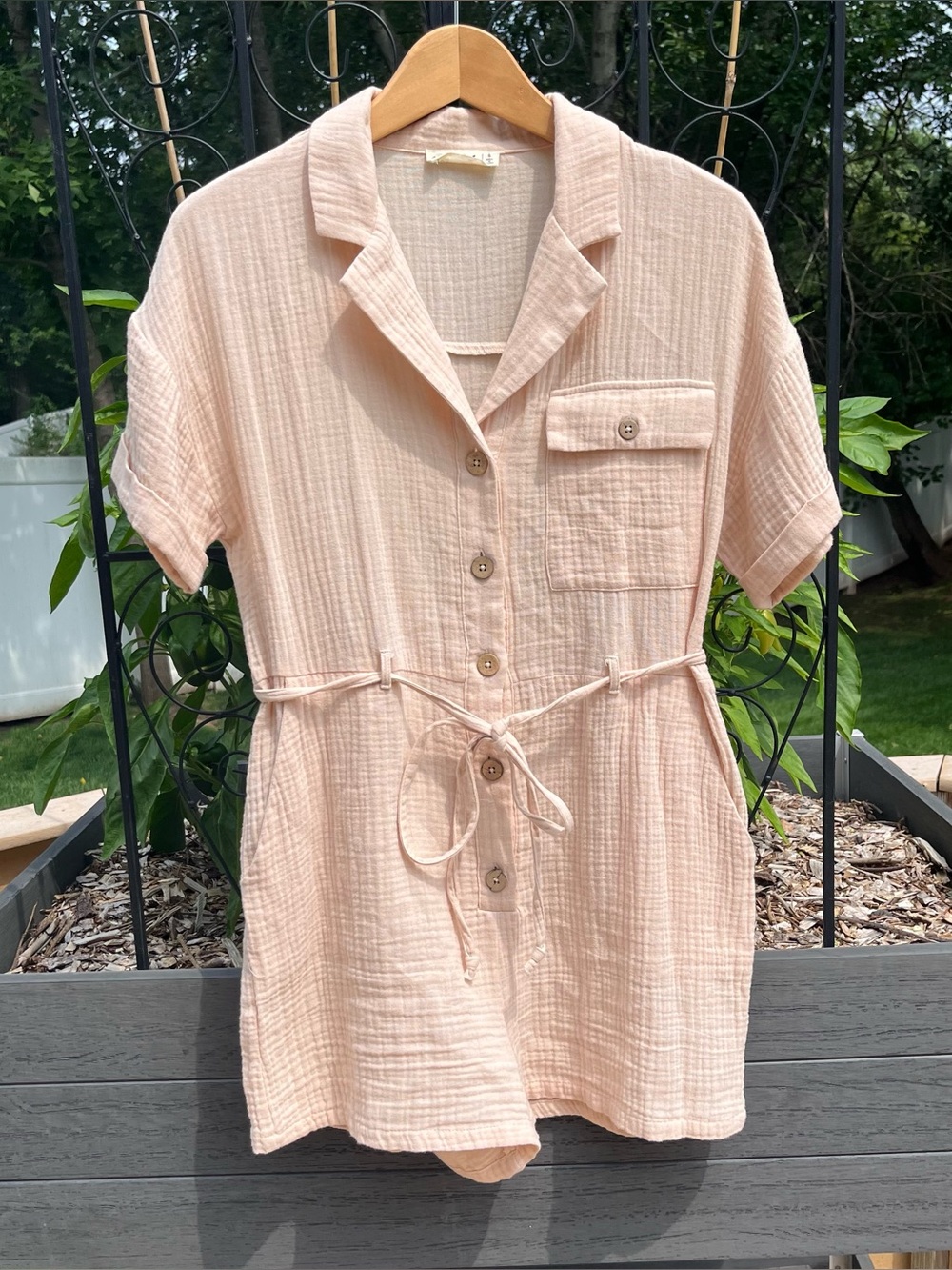 New In Women’s 100% Cotton Gauze Light Beige Romper Size S Safari Boho Coastal